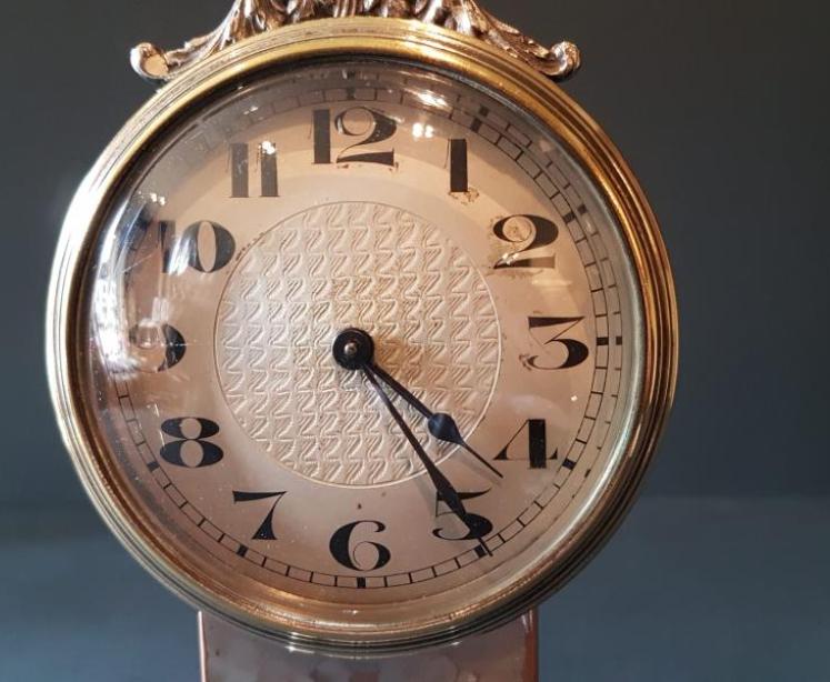 Planished Silver Plated Mantel Clock - Image 6