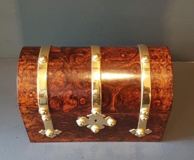 Victorian Burr Walnut Ladies Casket - Image 6