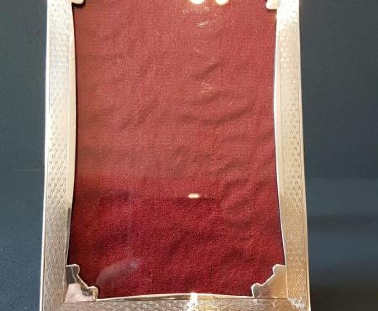 Fine Quality Engraved Silver Photo Frame  - Image 1