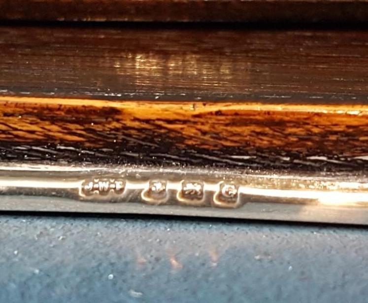 Fine Quality Engraved Silver Photo Frame  - Image 7