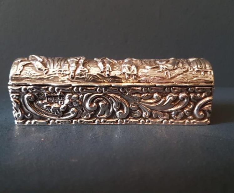 Fine Quality Embossed Silver Box - Image 1