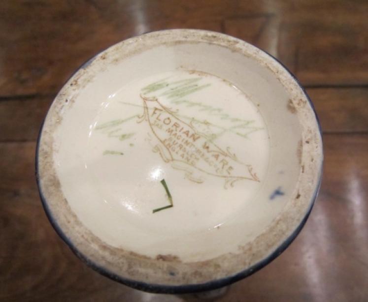 Art Nouveau McIntyre Moorcroft Tulip Panel Vase - Image 4