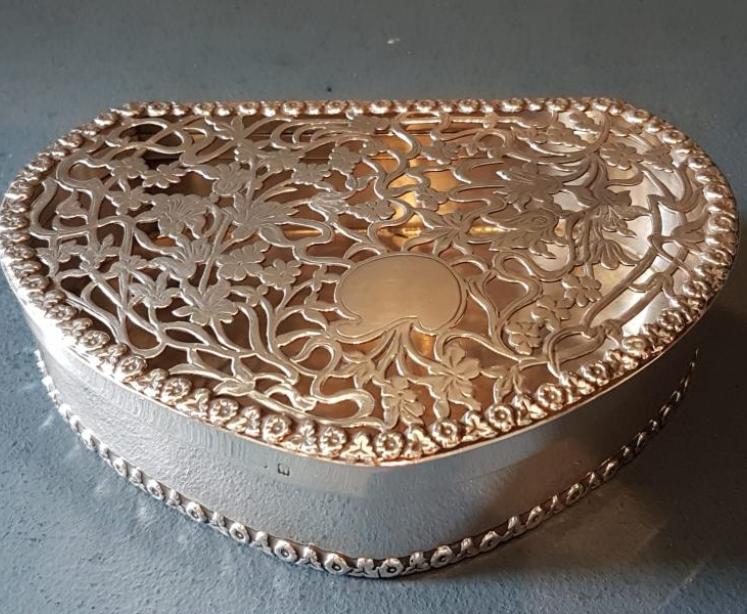 Silver Table Top Potpourri - Image 1