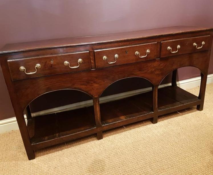 George II Oak Open Pot Board Dresser - Image 7