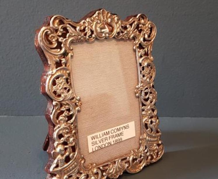 Victorian Silver Photo Frame by William Comyns - Image 6