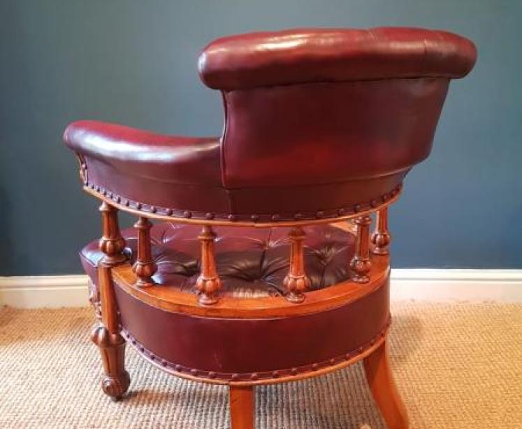 Early Victorian Oak Oxblood Hide Library Chair - Image 3