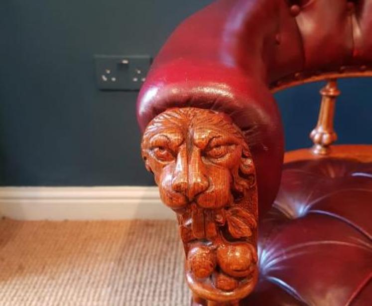 Early Victorian Oak Oxblood Hide Library Chair - Image 4
