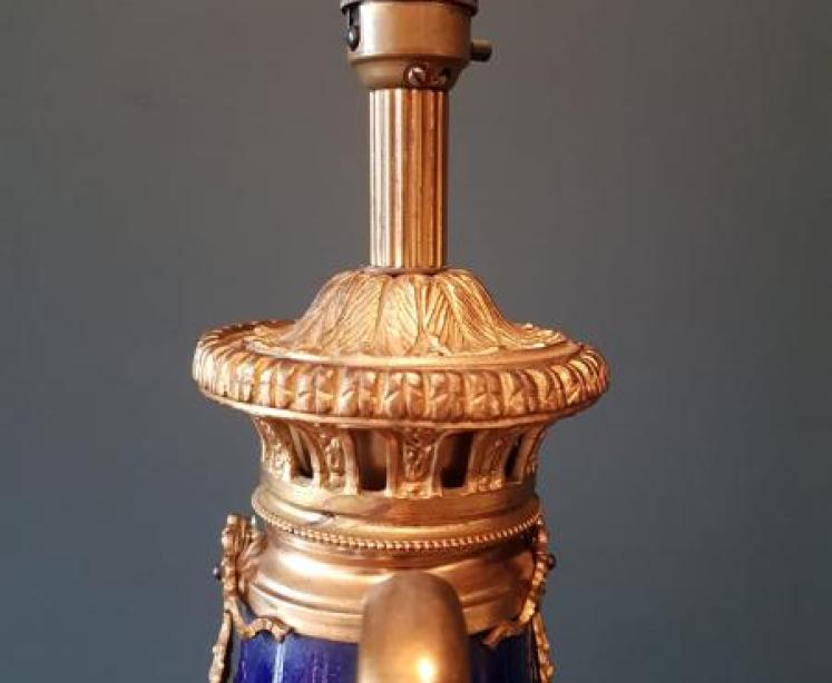 Fine Quality 1920's Porcelain and Ormolu Lamp - Image 6