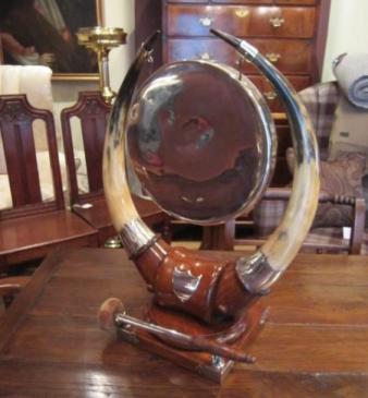 Impressive Mid Victorian Highland Cattle Dinner Gong