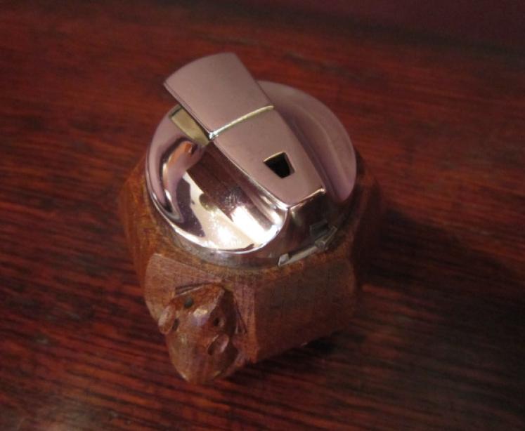 Rare Mouseman Oak Table Lighter - Image 3
