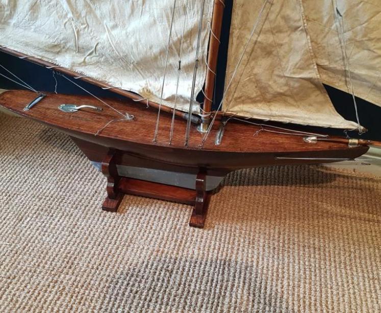 Superb Pond Racing Yacht - Image 7