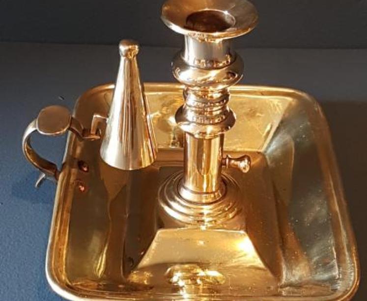 Matching Pair of Early Victorian Brass Chamber Sticks - Image 4