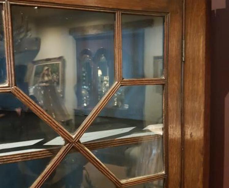 George III Oak Floor Standing Corner Cupboard  - Image 3