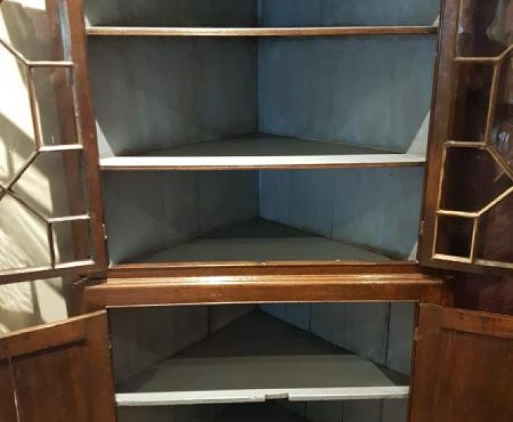 George III Oak Floor Standing Corner Cupboard  - Image 5