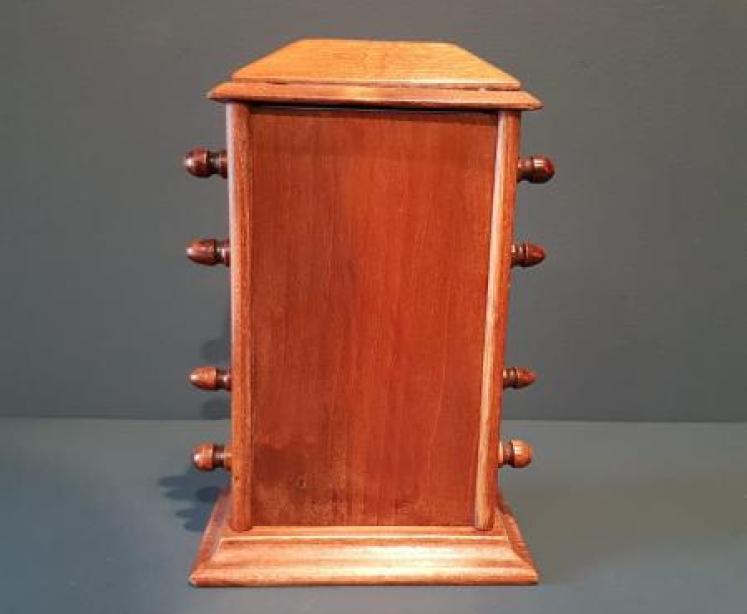 Edwardian Oak Perpetual Desk Calendar - Image 2