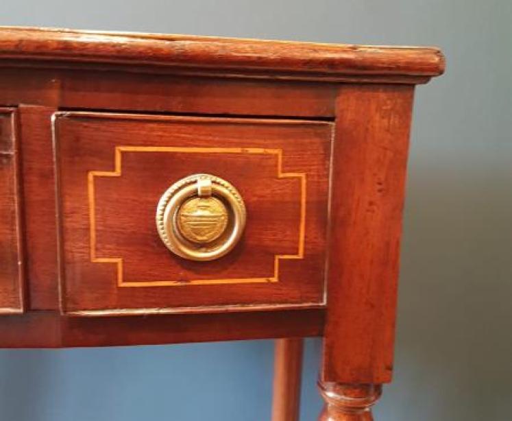 Quality Regency Mahogany Side Table - Image 3