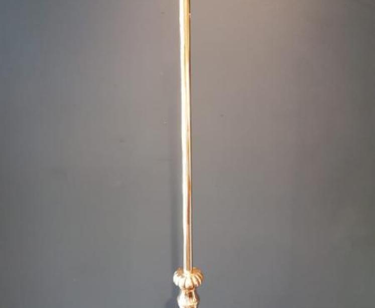 Edwardian Cast Brass Rise and Fall Lamp Standard - Image 4