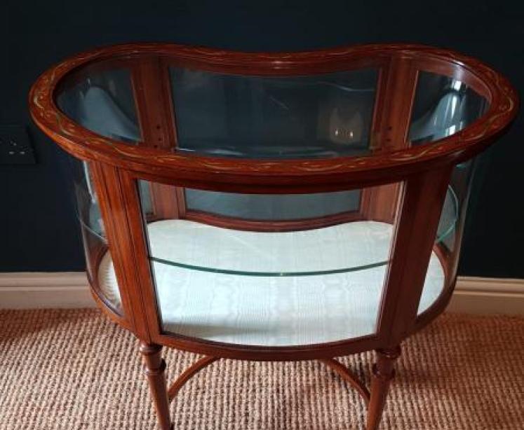 Fine Quality Edwardian Vitrine with Painted Decoration - Image 7