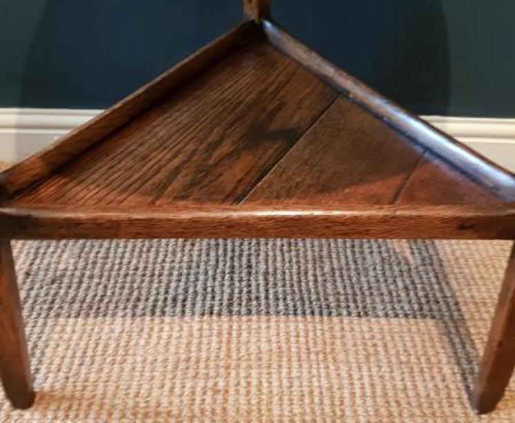 George III Oak and Walnut Cricket Table - Image 3