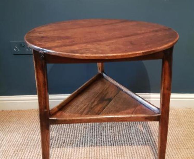 George III Oak and Walnut Cricket Table - Image 5