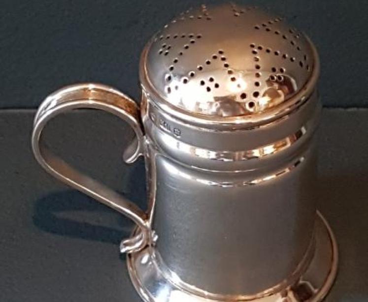 Edinburgh Silver Pounce Pot - Image 6