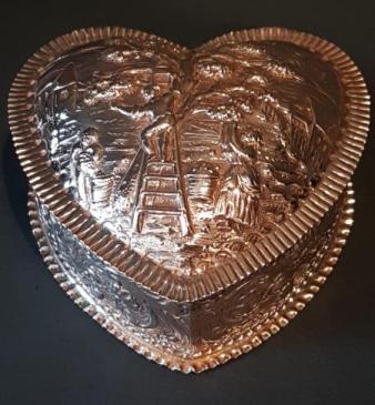 Large Victorian Embossed Silver Heart Shaped Box