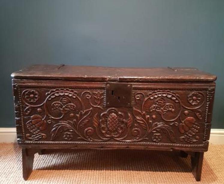 Outstanding Elizabethan Trough Of Bowland Coffer - Image 1
