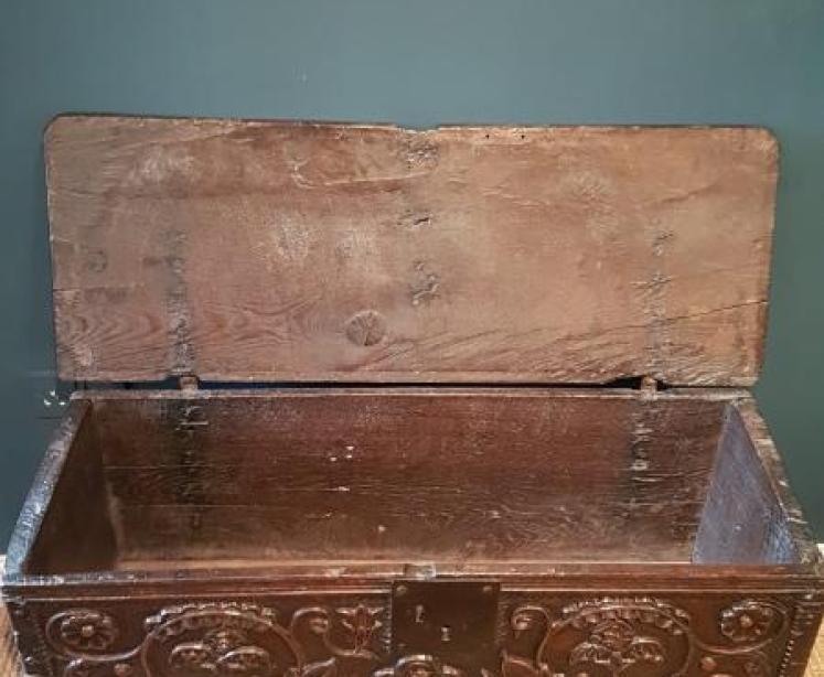 Outstanding Elizabethan Trough Of Bowland Coffer - Image 7