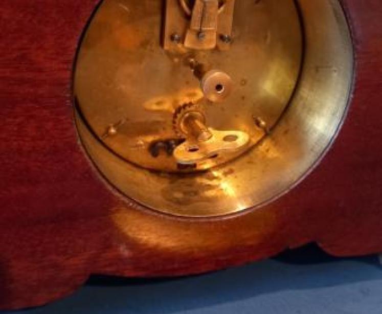 Edwardian Period Burr Walnut Sunburst Inlay Mantel Clock - Image 5