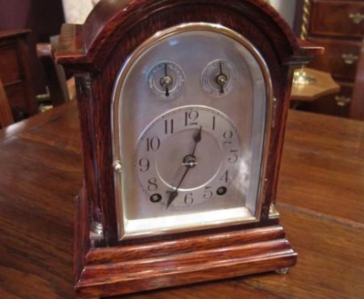 Top Quality 19th Century Striking Mantel Clock - Image 1
