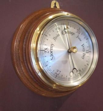 High Quality Victorian Polished Oak Aneroid Barometer