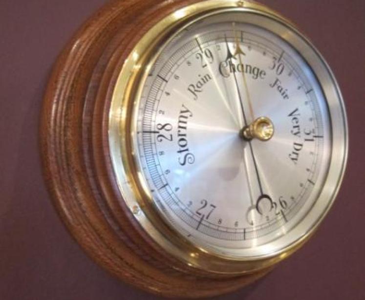 High Quality Victorian Polished Oak Aneroid Barometer - Image 1