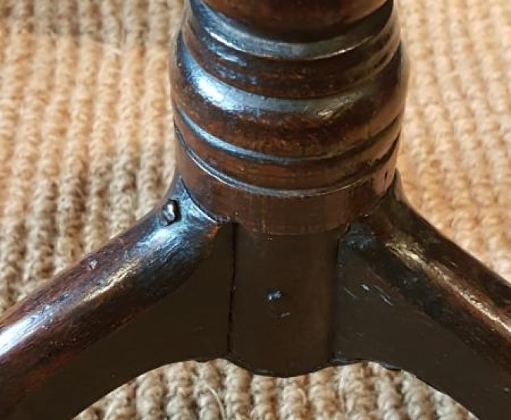 Outstanding George II Oak Candle Table  - Image 3