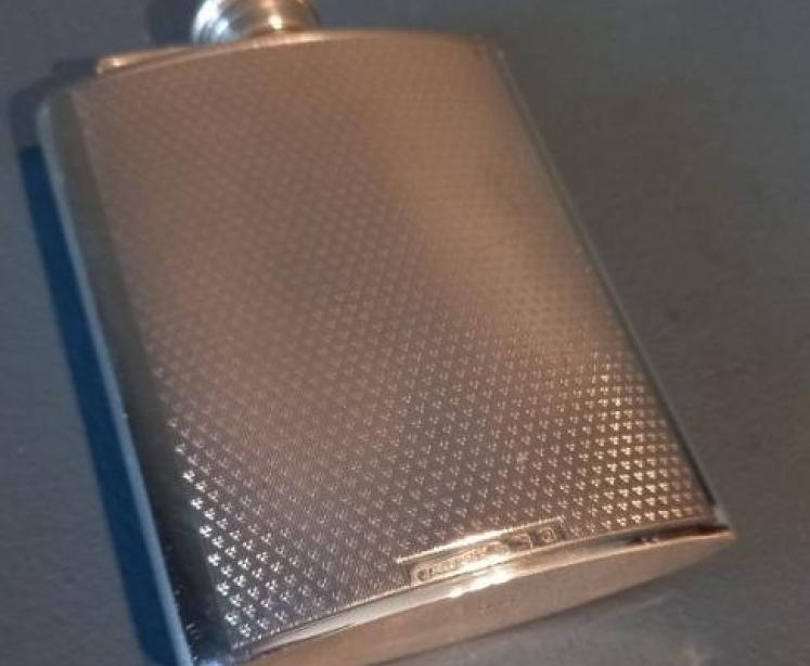 Edwardian Period Silver Engine Turned Hip Flask - Image 6