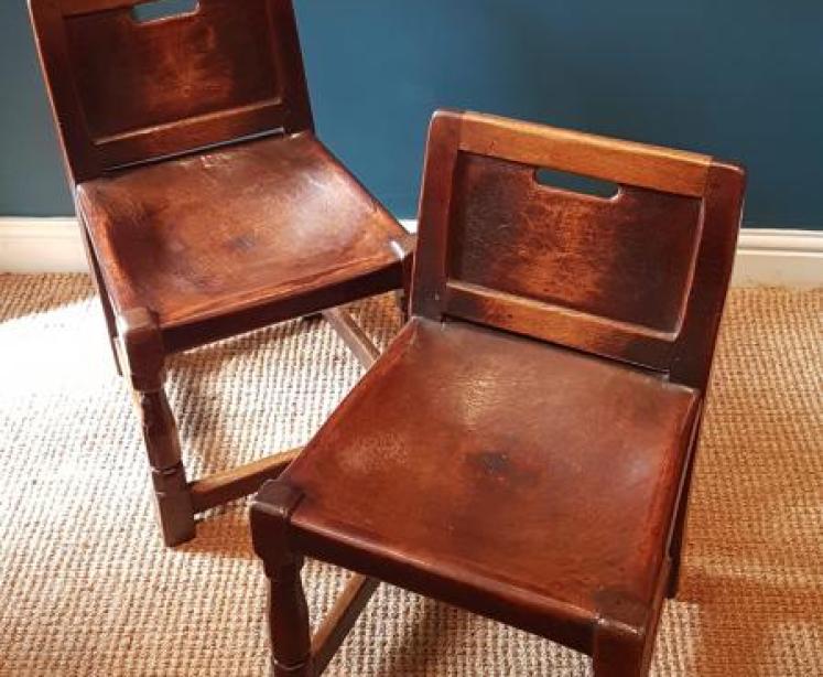 Outstanding Pair of 1930's Mouseman Bootroom Chairs - Image 7