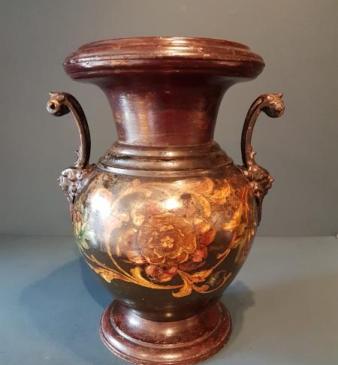 Victorian Country House Toll Ware Vase 