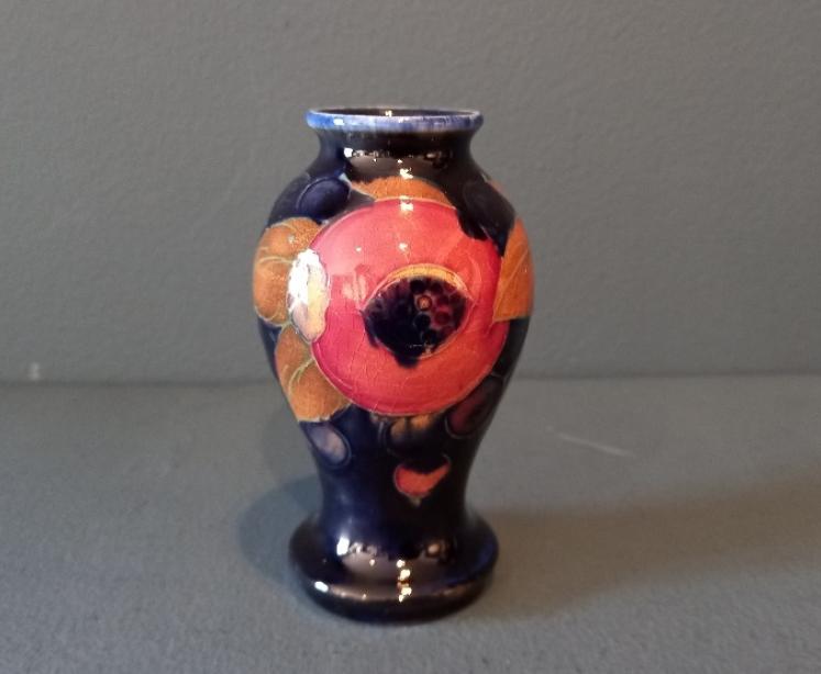 Early Moorcroft Miniature Seeded Pomegranate Miniature Vase - Image 7