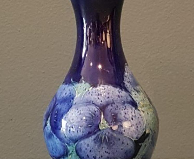 Early Moorcroft Blue Pansy Vase - Image 5