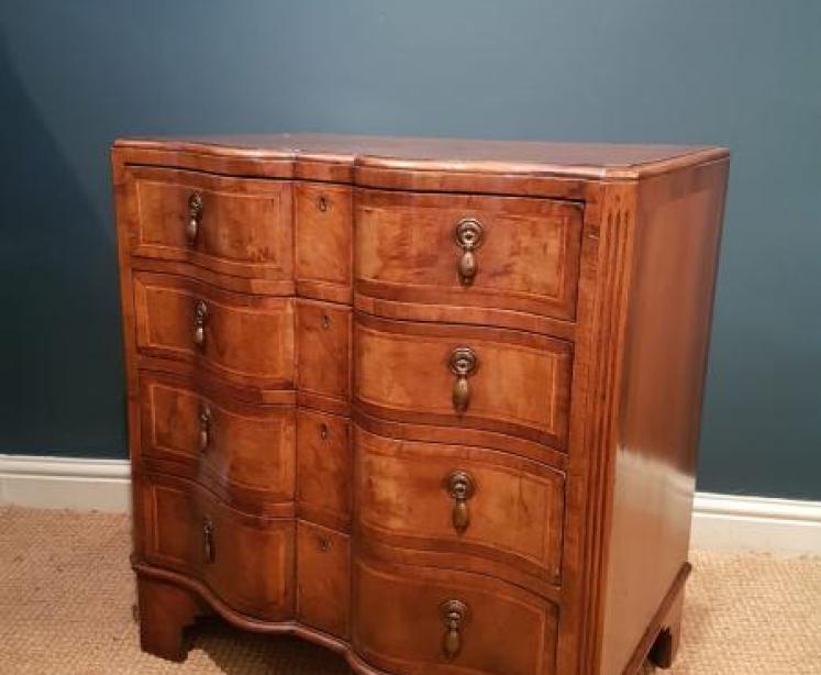 Edwardian Walnut Ribbon Front Chest of Drawers - Image 2