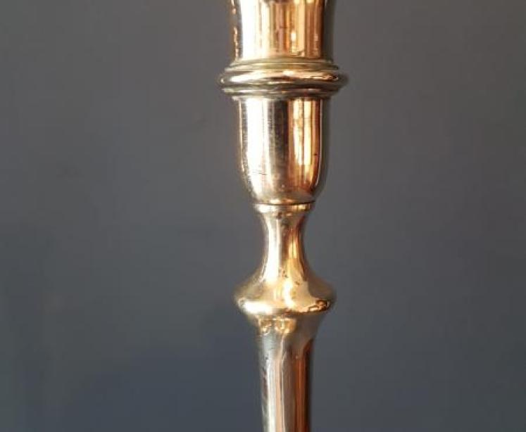 Large Pair of Victorian Brass Candlesticks - Image 3