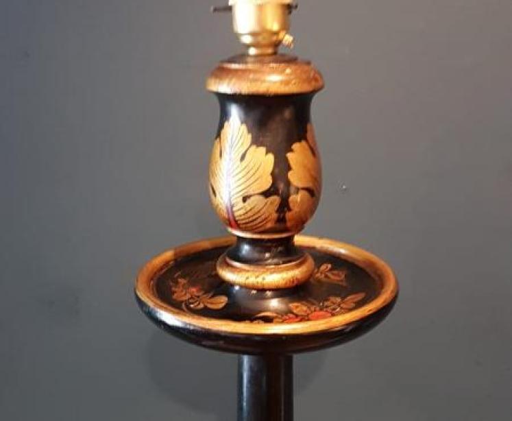 1920's Chinoiserie Lamp Standard - Image 2