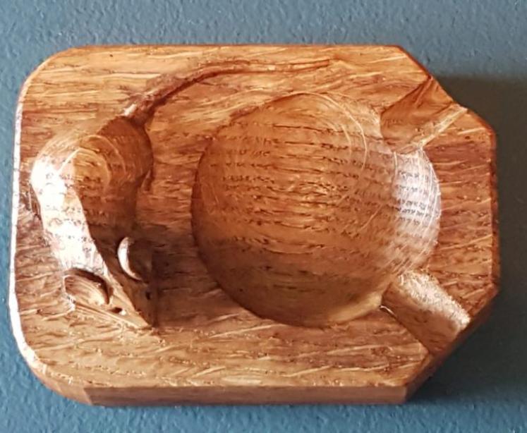 Thompson's of Kilburn Mouseman Pin or Ashtray - Image 2