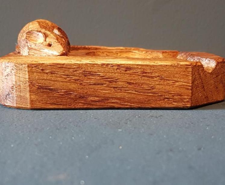 Thompson's of Kilburn Mouseman Pin or Ashtray - Image 5