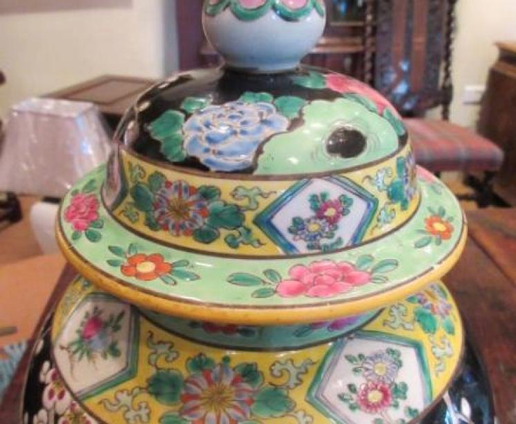 Superb Pair of Oriental Hand Painted Ginger Jars - Image 4