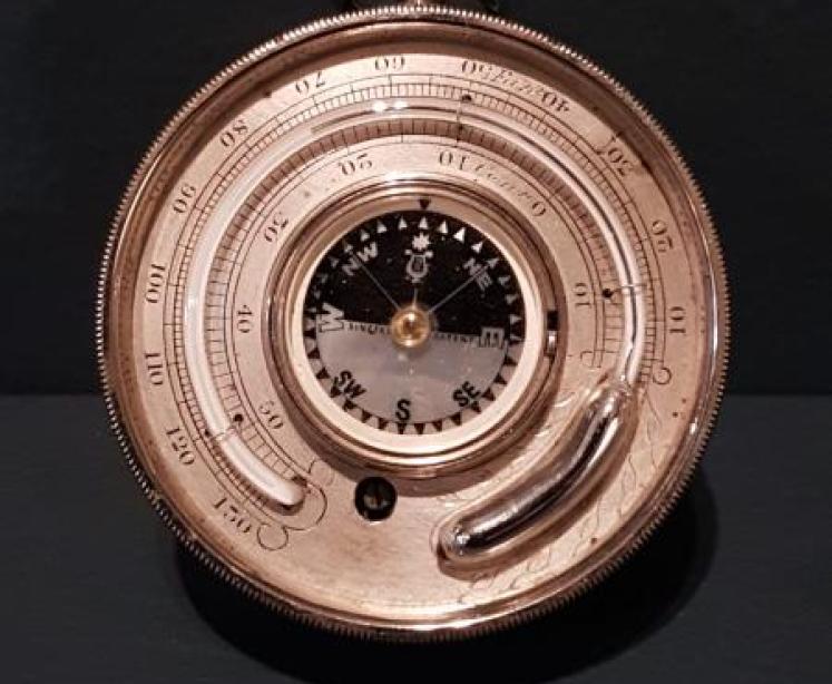 Victorian Double Sided Pocket Barometer, Thermometer and Compass - Image 1