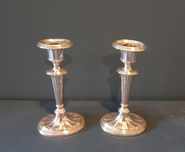Pair of Edwardian Silver Classical Style Candlesticks - Image 2