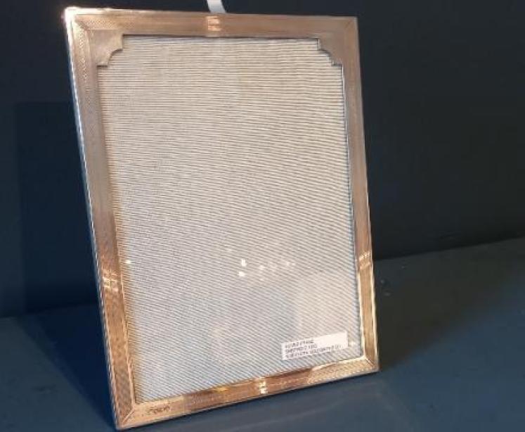 Large George V Period Sheffield Silver Photo Frame - Image 1