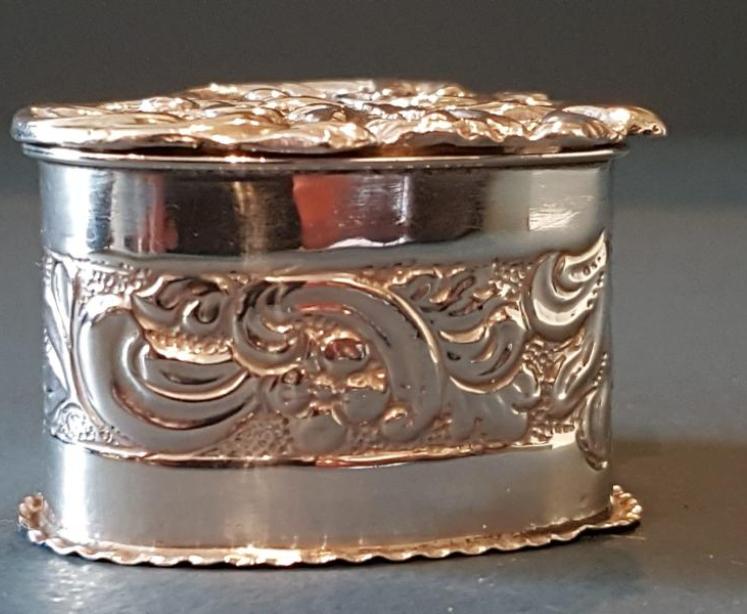 Victorian Silver Heart Shaped Pot Pourri - Image 3