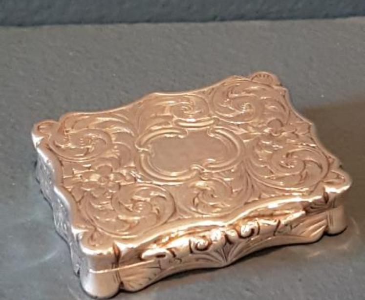 Large Early Victorian Silver Vinaigrette  - Image 1