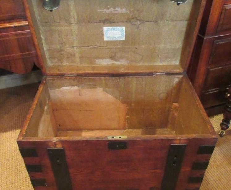 George III Period Oak & Steel Bound Scottish Trunk - Image 3